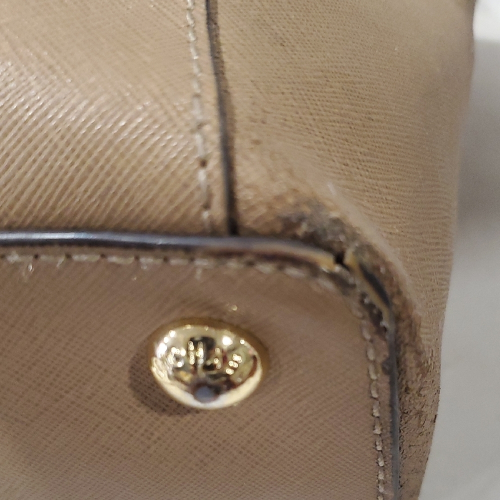 Michael Kors Tan Leather Tote with Signature Charm - Picture 4 of 12